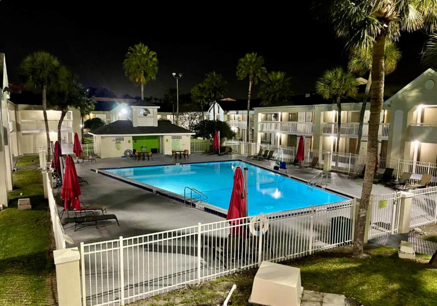 Pool - Wifi - Parking - Best Location ! Кисими Екстериор снимка